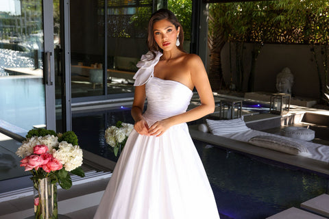5 Chic Wedding Rehearsal Dress Ideas