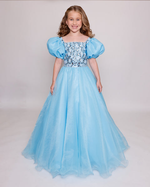 Avapresley6610b5e34a7b136610b5