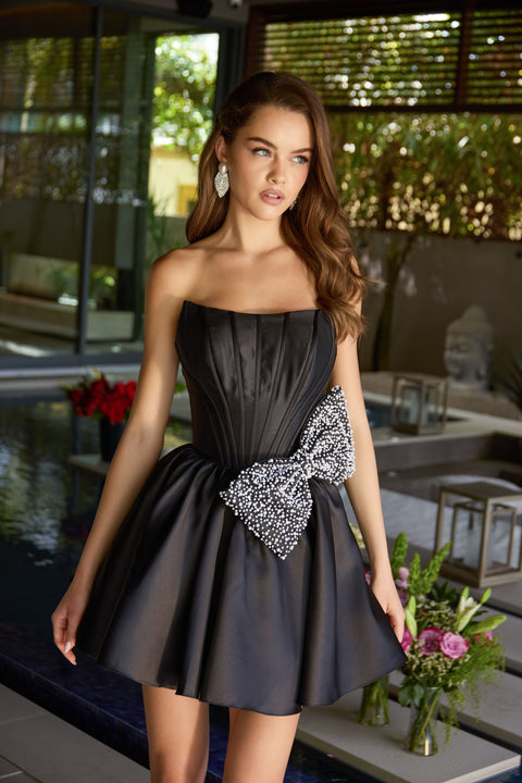 Ava Presley 47298 structured short evening dress
